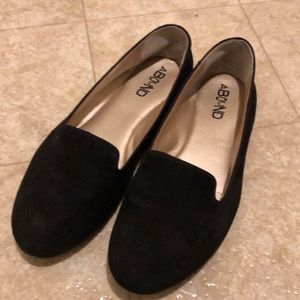 Abound Black Velvet Flats (Size 6)